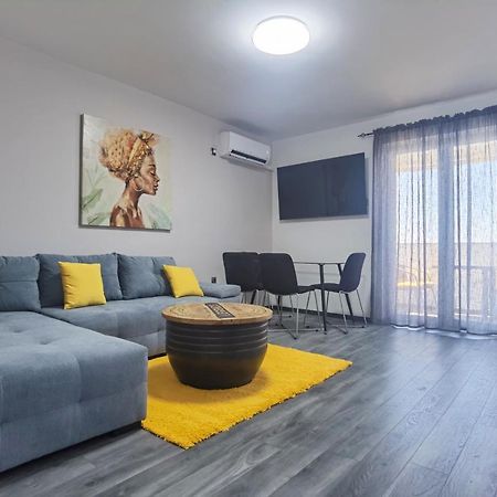Apartment Pek Цриквениця Екстер'єр фото