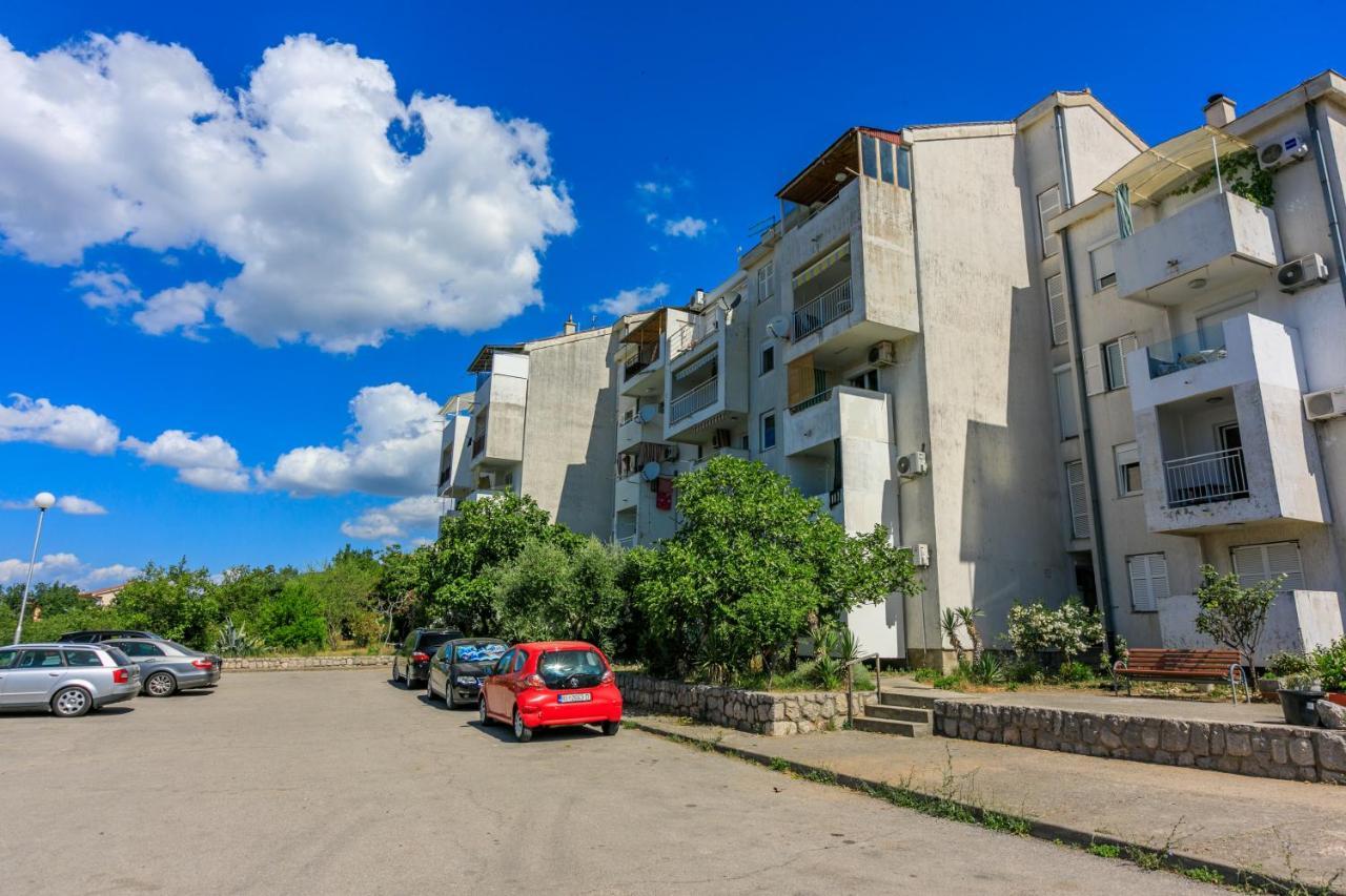 Apartment Pek Цриквениця Екстер'єр фото